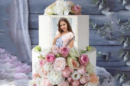 Romantic Flower Birthday Cake With Photos And Wishes